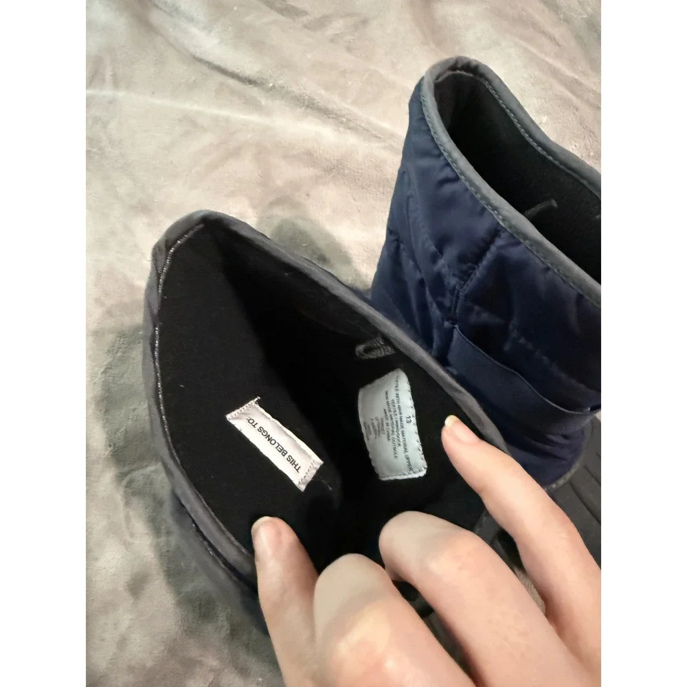 Cat & Jack Size 13 Water Resistant Navy Blue Snow Boots Hook & Loop Unisex‎ Kid